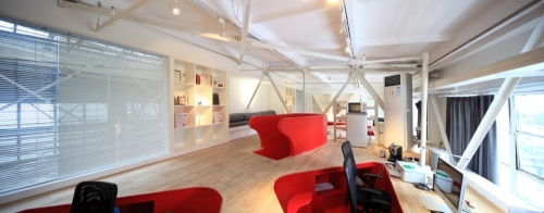 Red Town Office Design by Taranta Creations Pictures